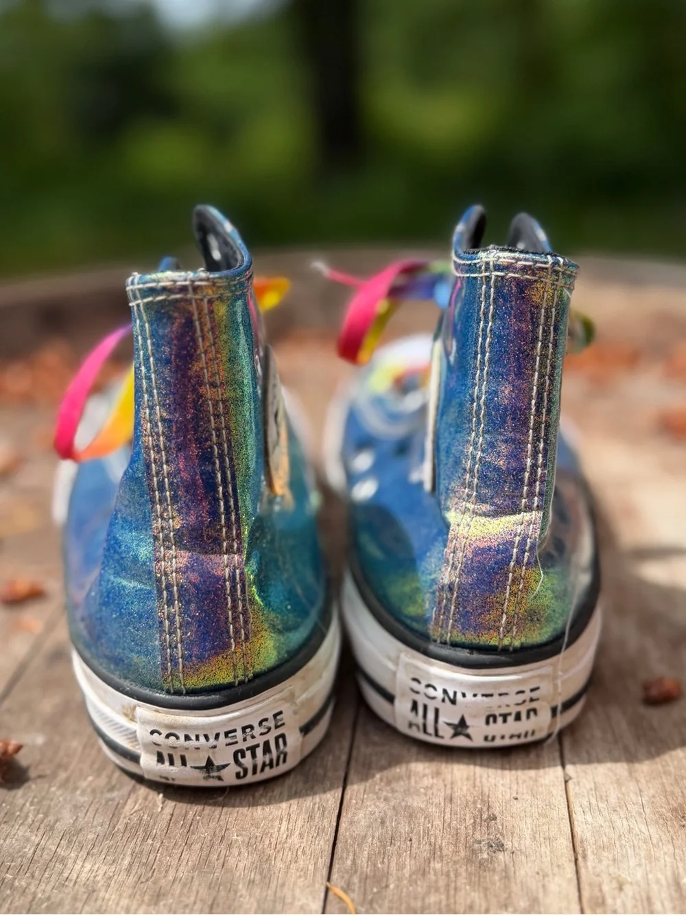 ✨ Iridescent High Top Converse Shoes✨ Kid’s size 4